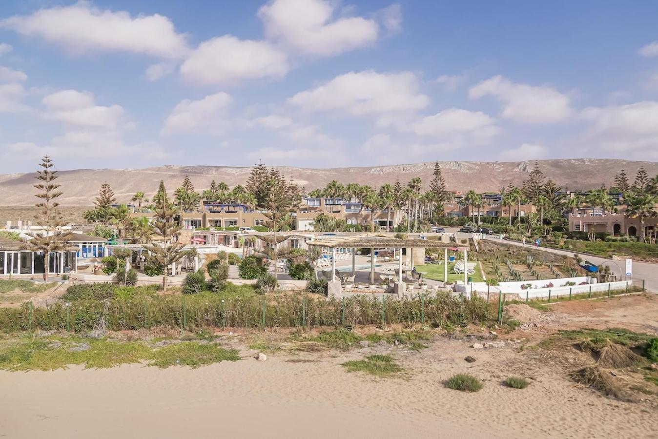 Ocean Breeze 2br Escape Walk To The Waves Vakantiehuis Tamelalt