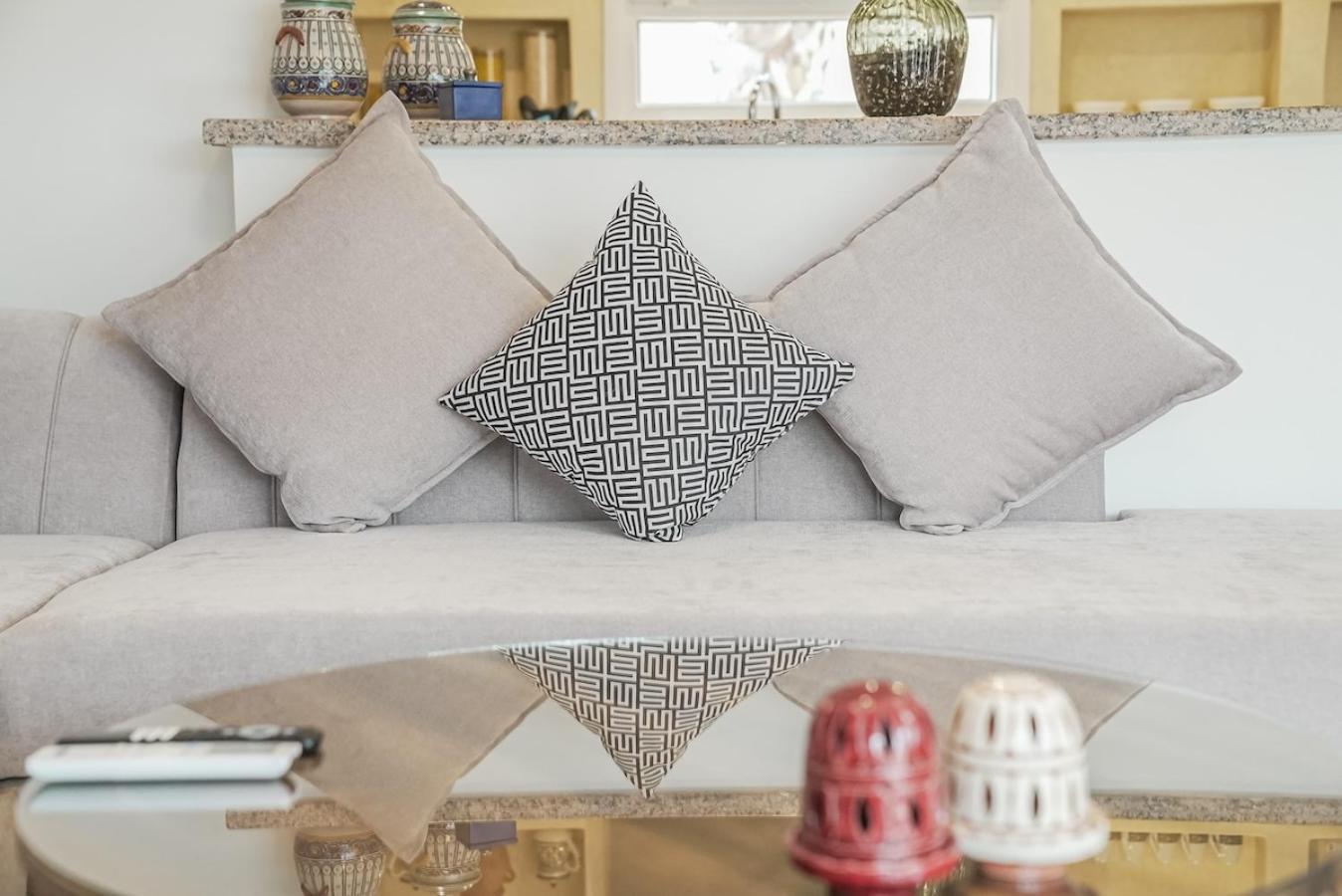Ocean Breeze 2br Escape Walk To The Waves Vakantiehuis Tamelalt